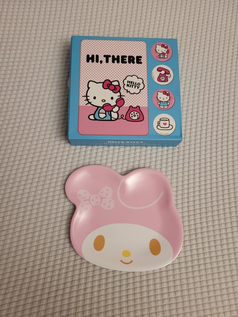 Pink My Melody Character Plate And Box Of Hello Kitty Cards